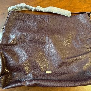NWT Jewell by Thirty-One burgundy bag